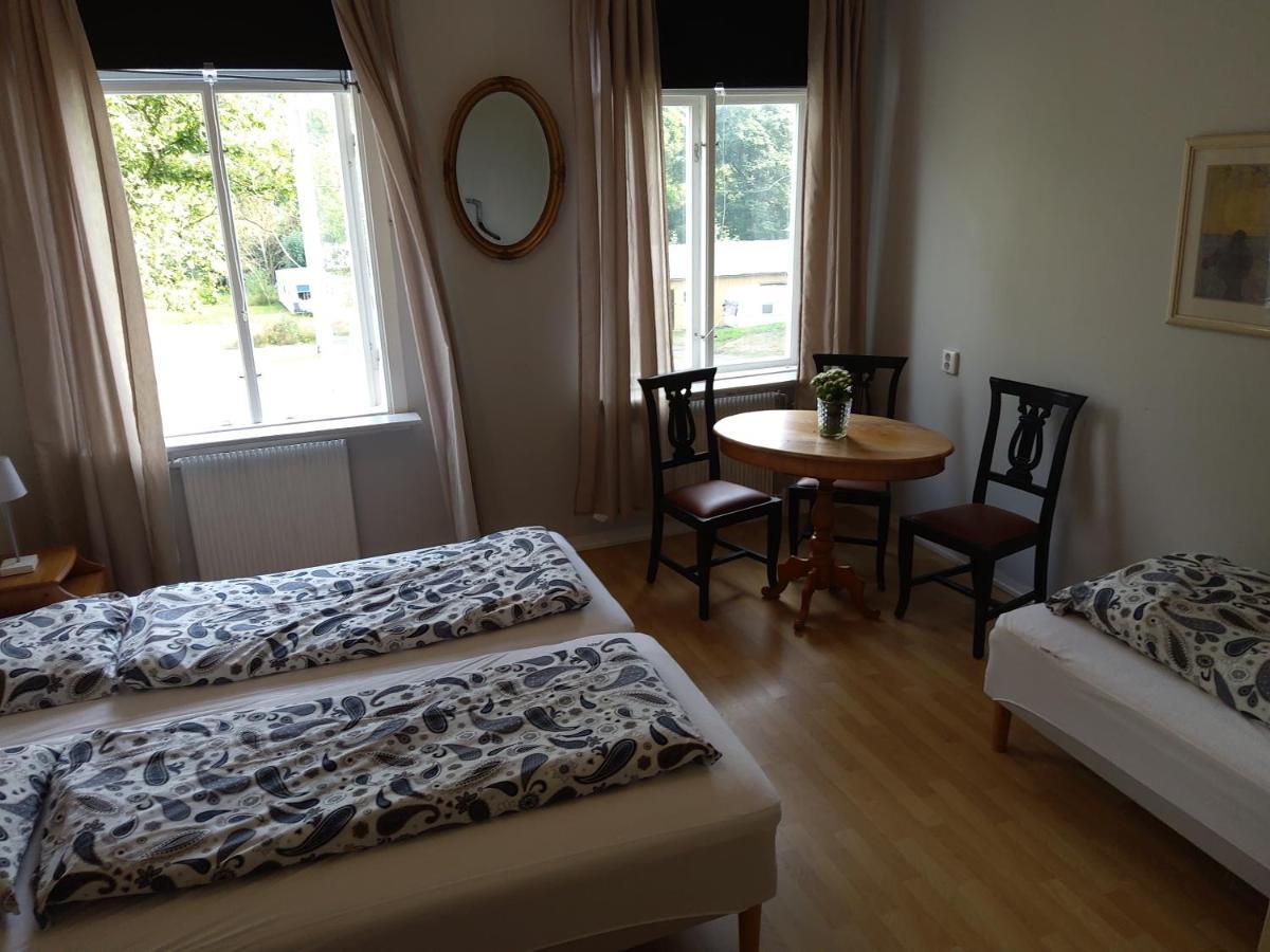Hunnebergs Gard Hostel & Camping Vargon Εξωτερικό φωτογραφία