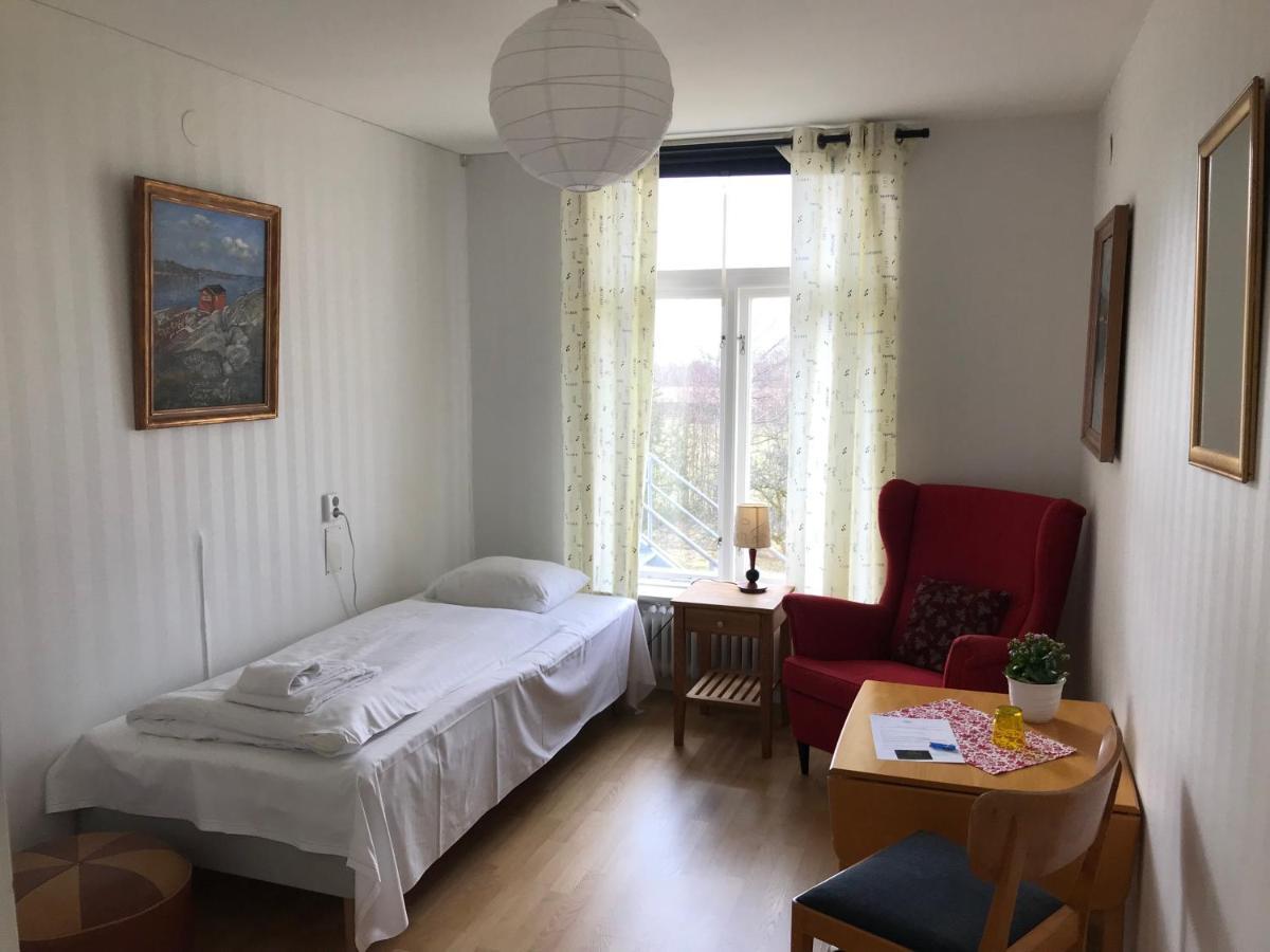 Hunnebergs Gard Hostel & Camping Vargon Εξωτερικό φωτογραφία