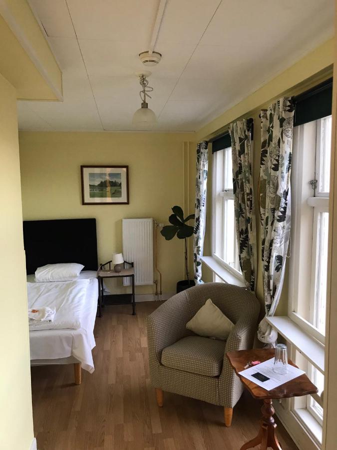 Hunnebergs Gard Hostel & Camping Vargon Εξωτερικό φωτογραφία